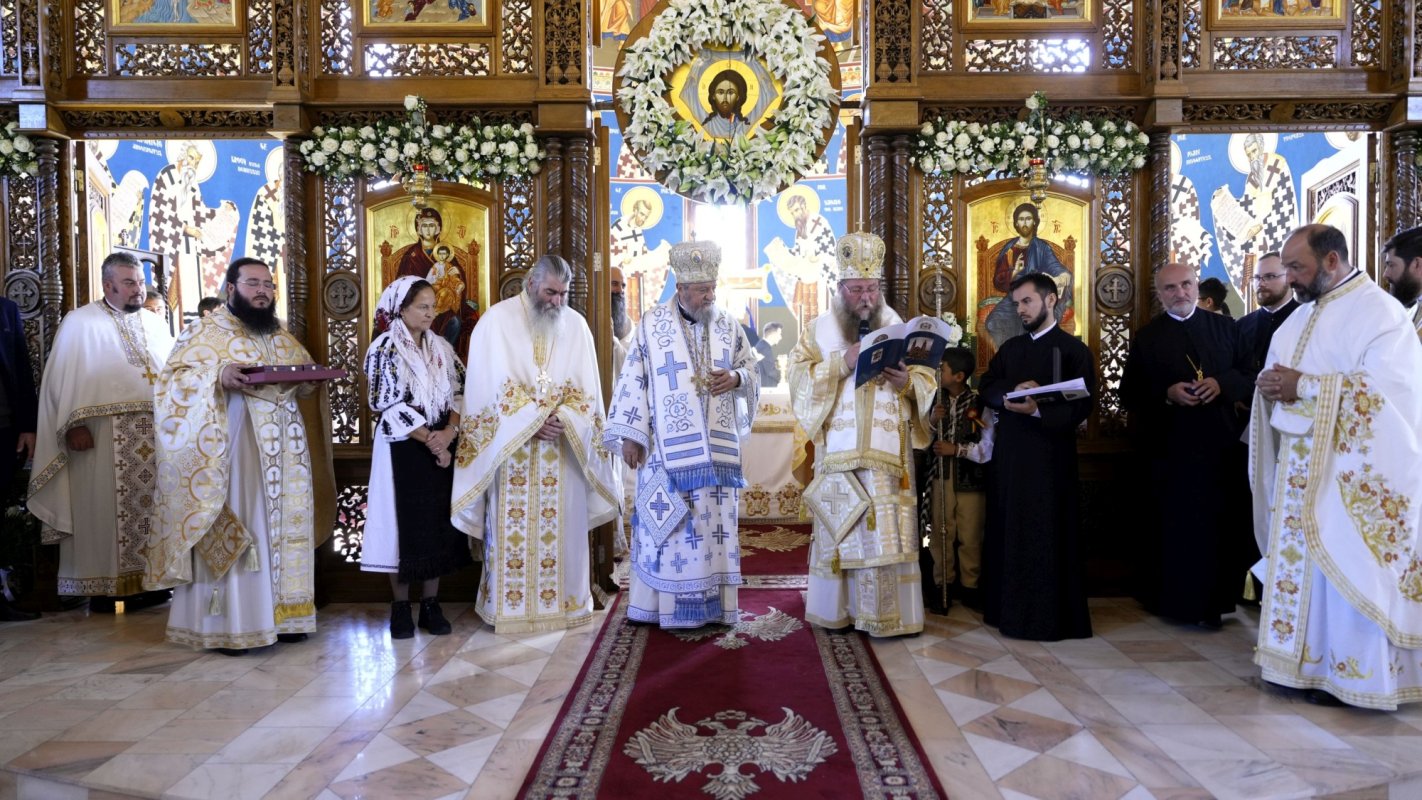 Târnosire de biserică la Întorsura Buzăului 274981