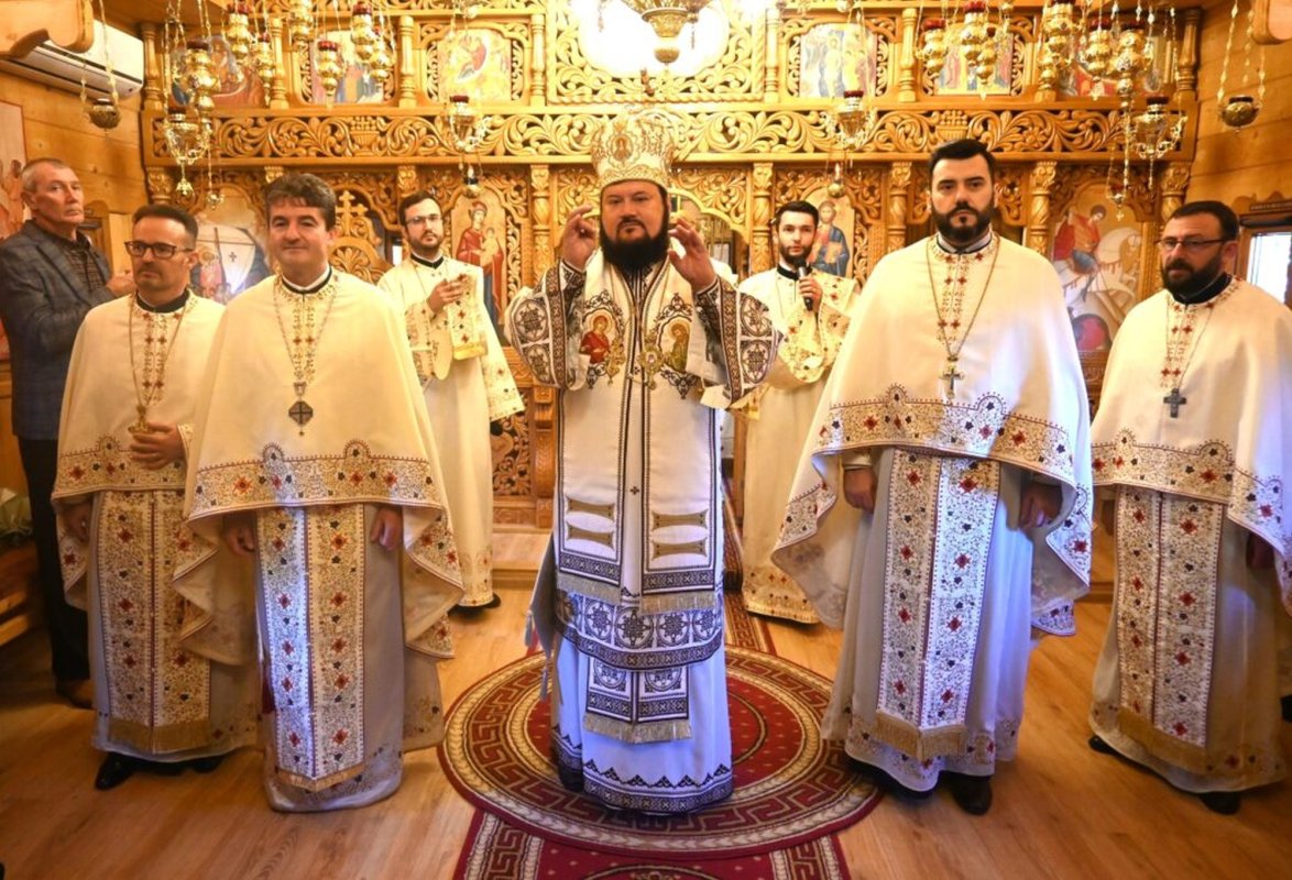 Liturghie arhierească la Şimleu Silvaniei 275053