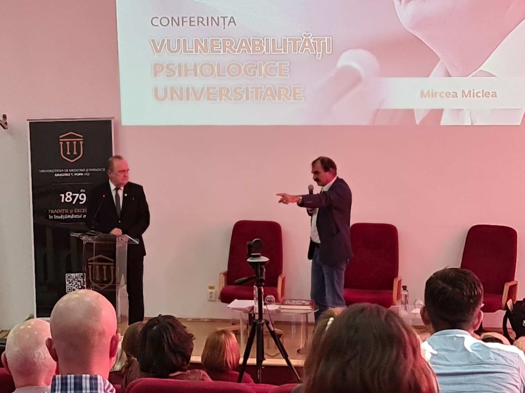 Conferinţă despre vulnerabilităţile universitarilor 275139