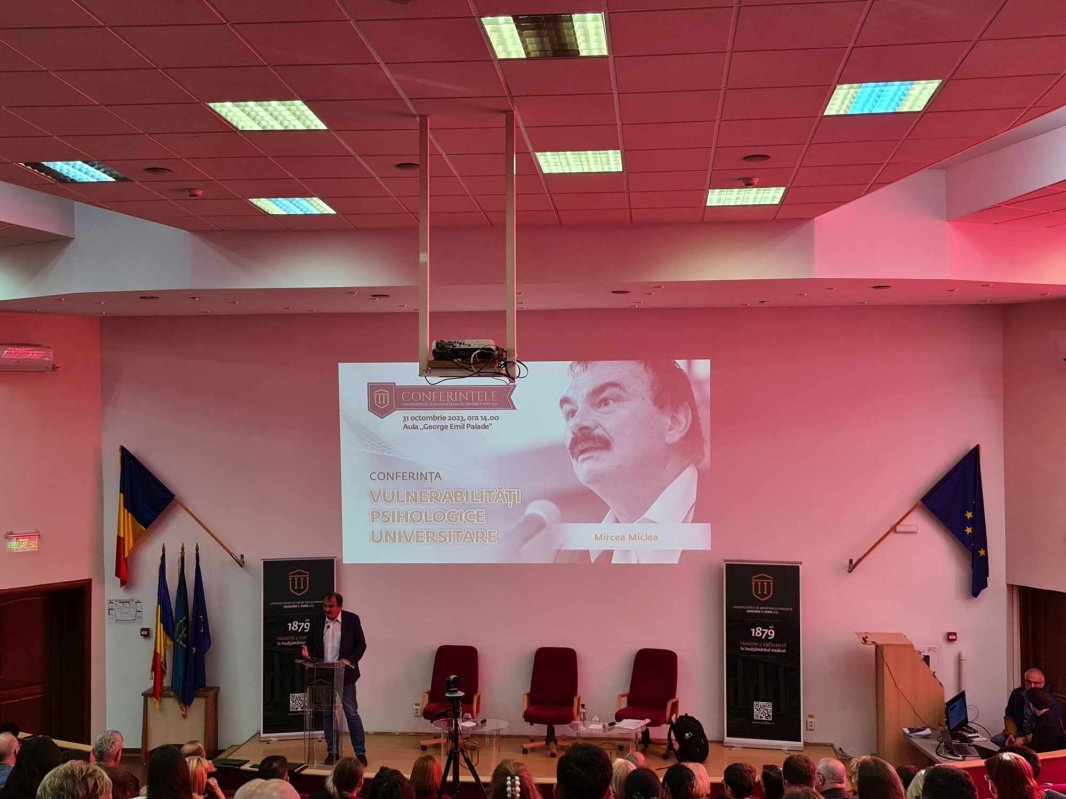 Conferinţă despre vulnerabilităţile universitarilor 275140