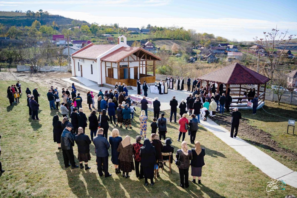 Sfințirea capelei mortuare din Țagu 275359