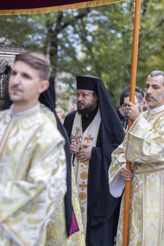A început pelerinajul la Sfântul Ierarh Nectarie în Capitală 275938