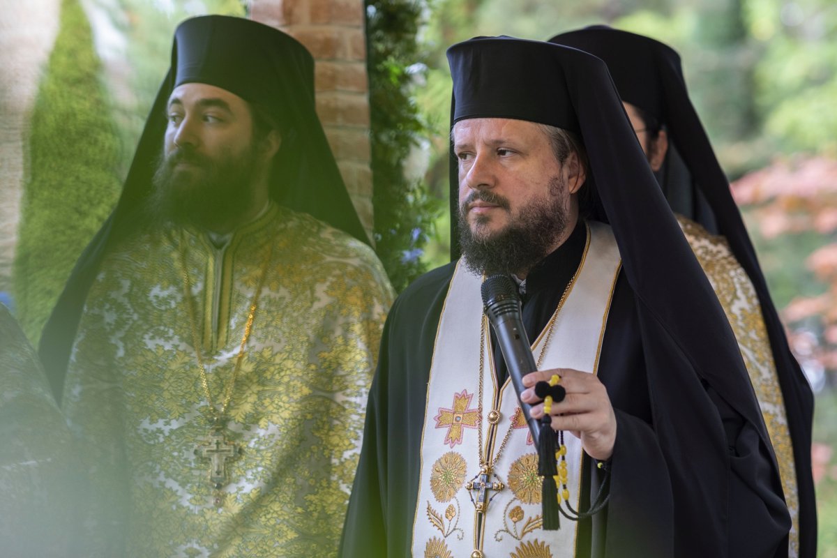 A început pelerinajul la Sfântul Ierarh Nectarie în Capitală 275943