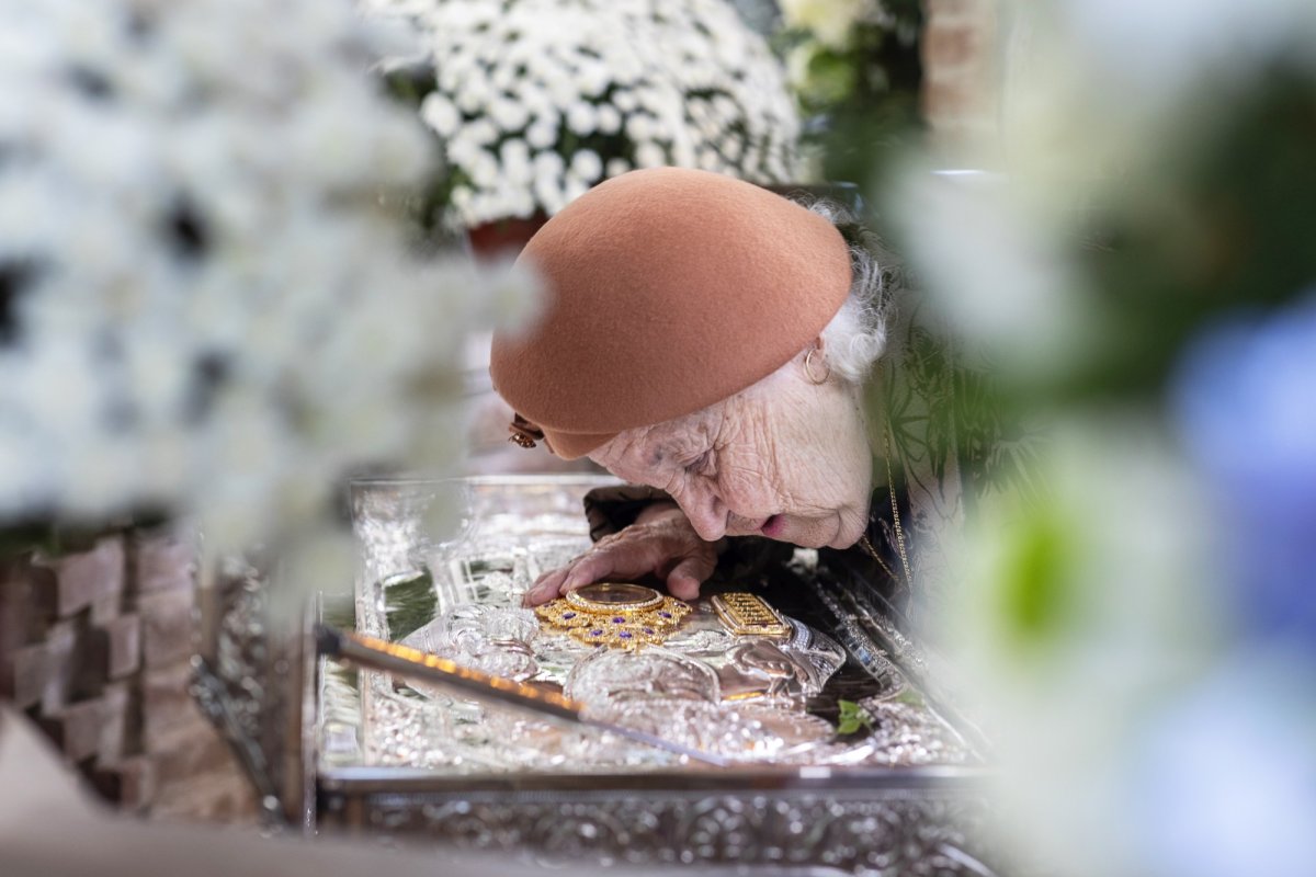 A început pelerinajul la Sfântul Ierarh Nectarie în Capitală 275948