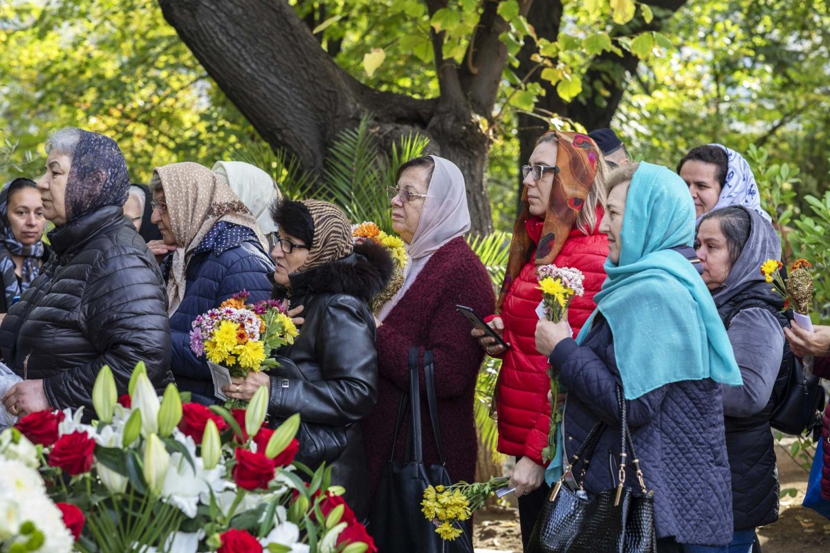 A început pelerinajul la Sfântul Ierarh Nectarie în Capitală 275949