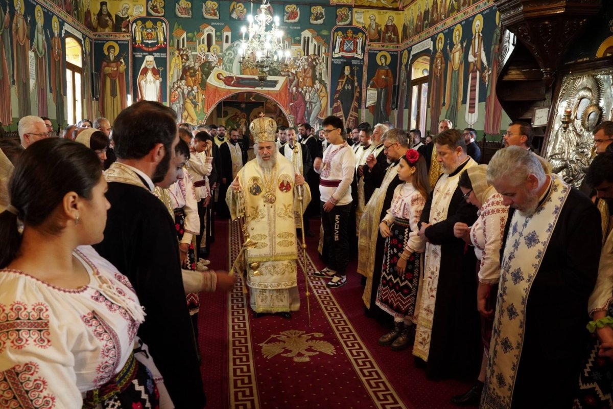 Conferinţă cu preoţii din protopopiatele Tecuci şi Nicoreşti, județul Galați 275765