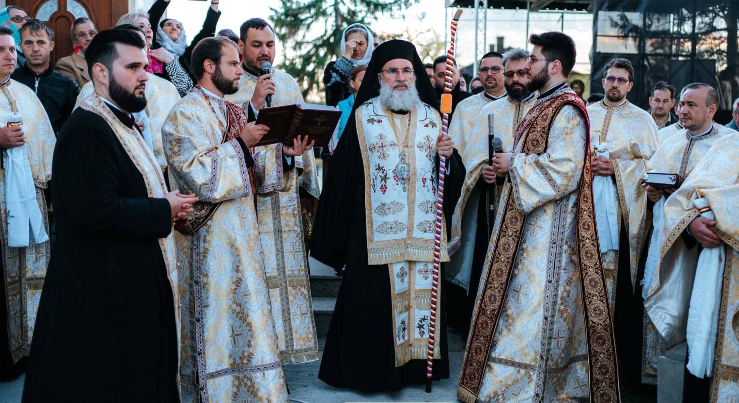 Sfințire la Parohia Siretu, județul Bacău 276017