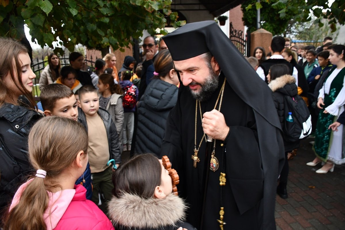 Hramul bisericii din Slatina-Timiș, județul Caraș-Severin 276220