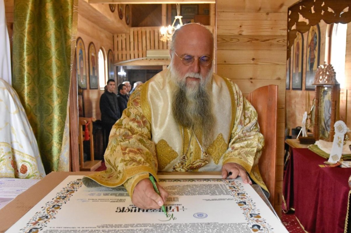 Moment de împlinire la o parohie din Râmnicu Vâlcea 276248