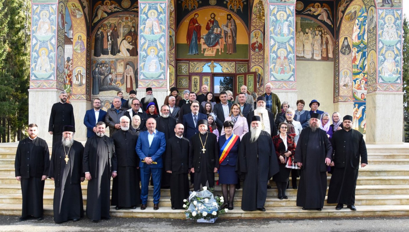 Părintele profesor Mihai Vizitiu la a 85-a aniversare 276471