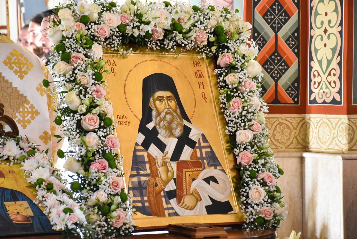 Sărbătoare la Parohia „Sfântul Ierarh Nectarie” din Dej 276437