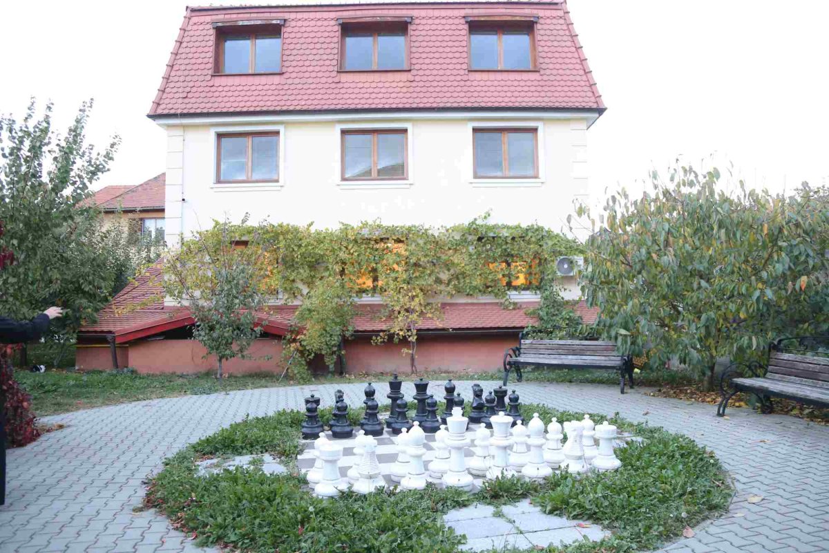 Căminul „Sfântul Mihail Mărturisitorul”, model de îngrijire a vârstnicilor 275288