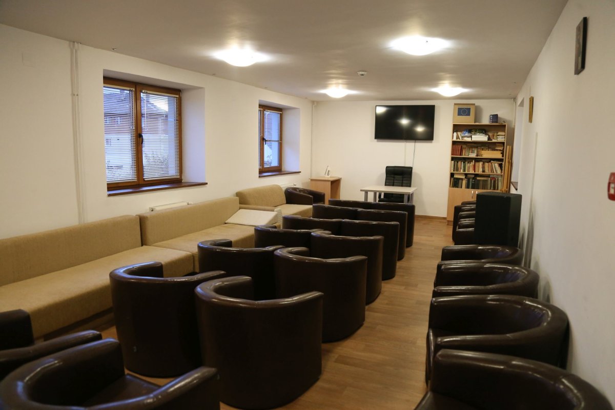 Căminul „Sfântul Mihail Mărturisitorul”, model de îngrijire a vârstnicilor 275292