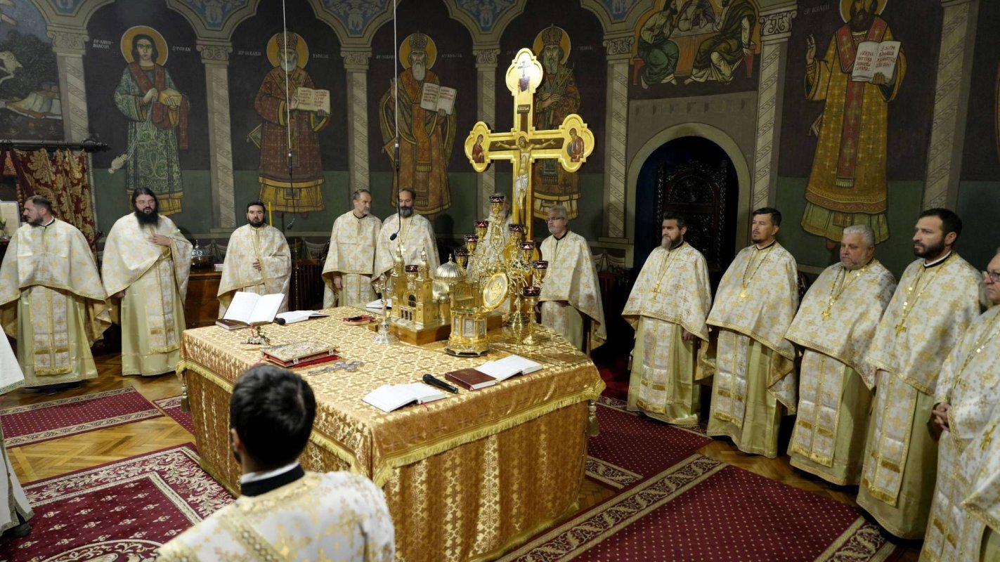 Optsprezece ani de la întronizarea Mitropolitului Ardealului 276810