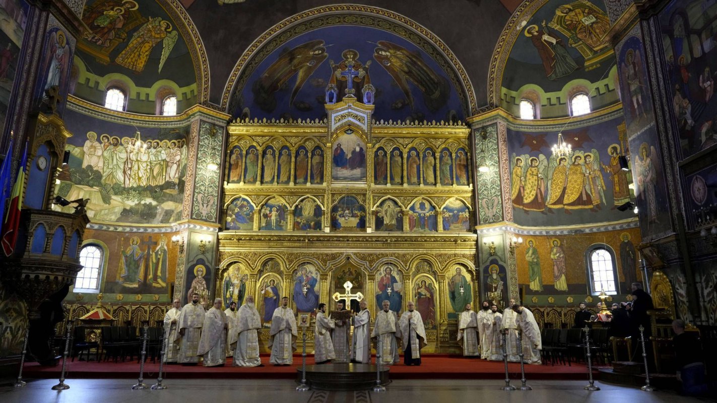 Optsprezece ani de la întronizarea Mitropolitului Ardealului 276813