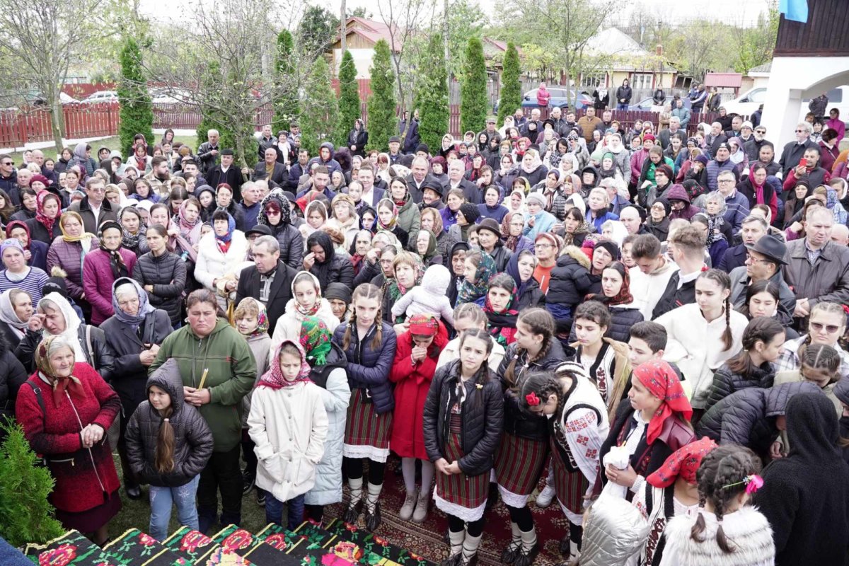 Înnoirea bisericii din localitatea gălăţeană Brăhăşeşti 276804