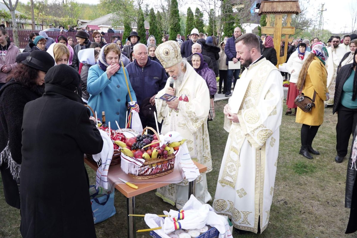 Înnoirea bisericii din localitatea gălăţeană Brăhăşeşti 276806