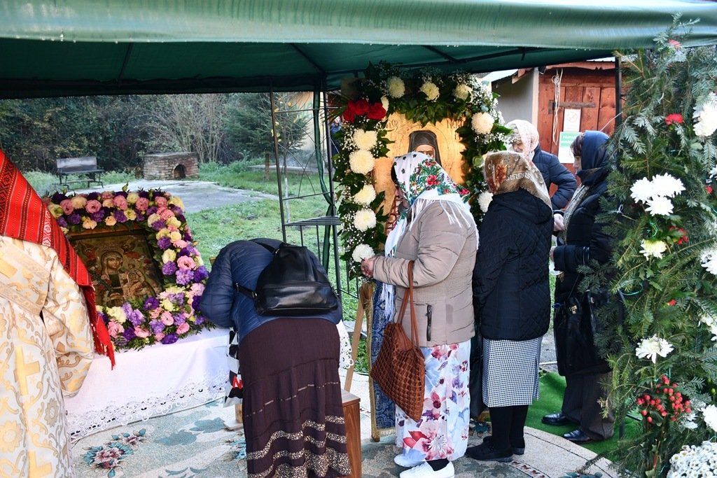 Slujiri arhierești în comunități din județul Caraș-Severin 276705