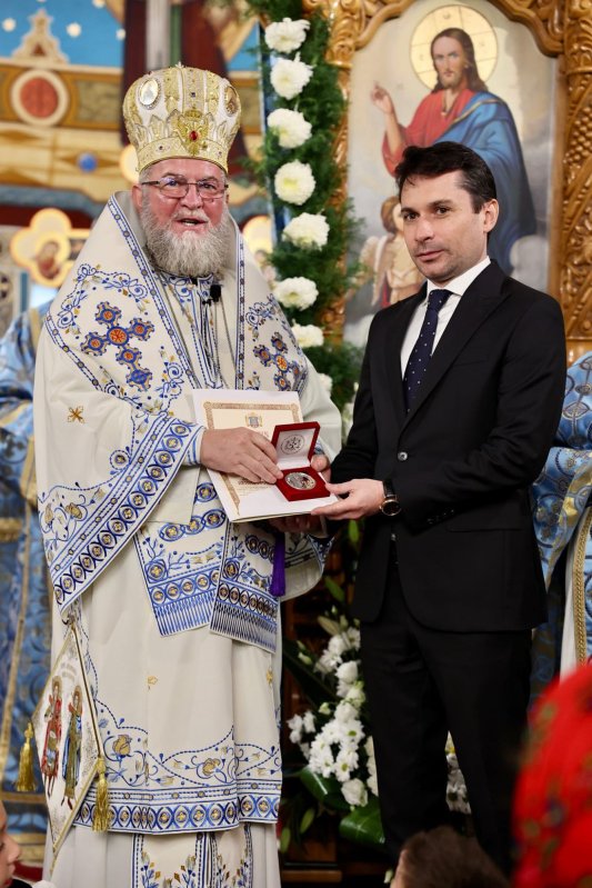 Hram la Baia Mare, în prezenţa moaştelor Sfântului Nectarie de la Eghina 276855