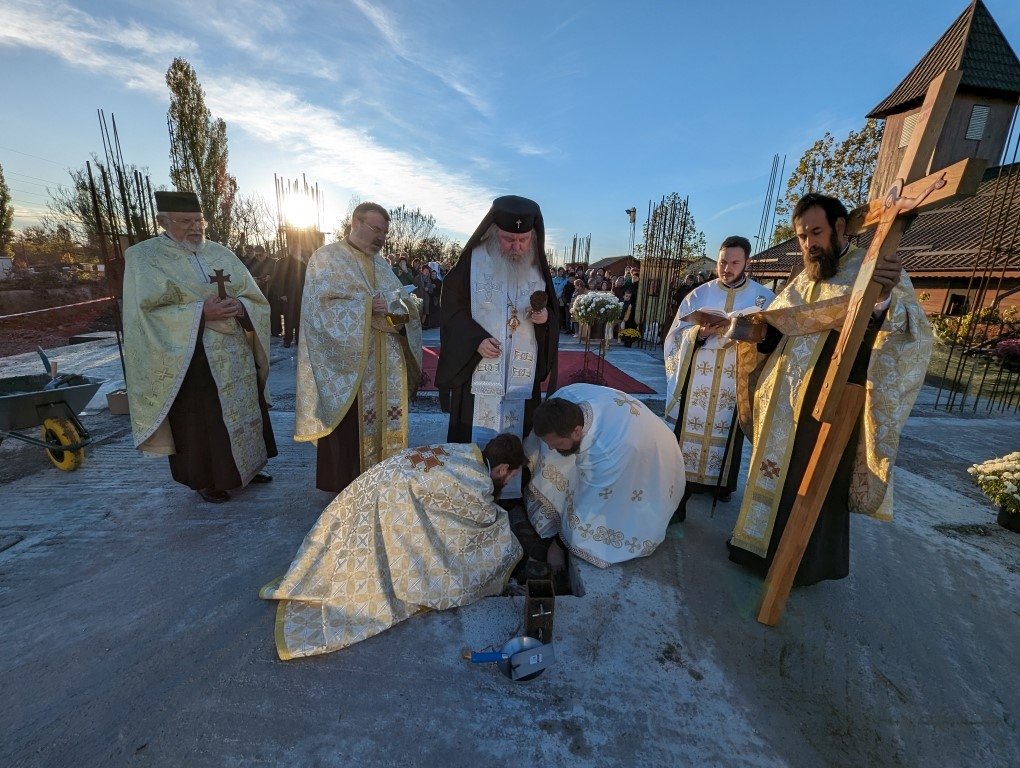Noi lăcașuri de cult în Arhiepiscopia Timișoarei 276849