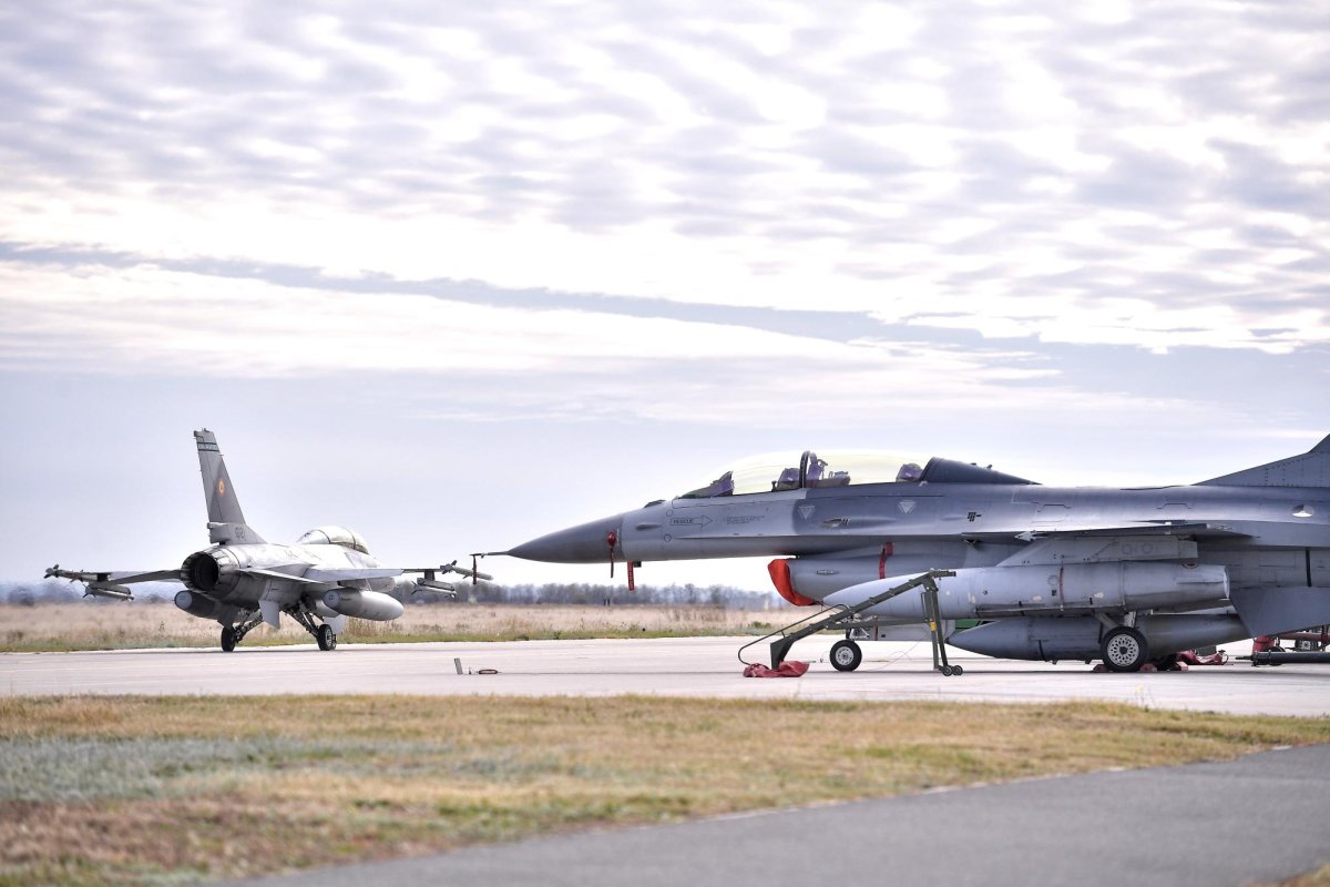 Centru de instruire F-16 la Fetești 276937