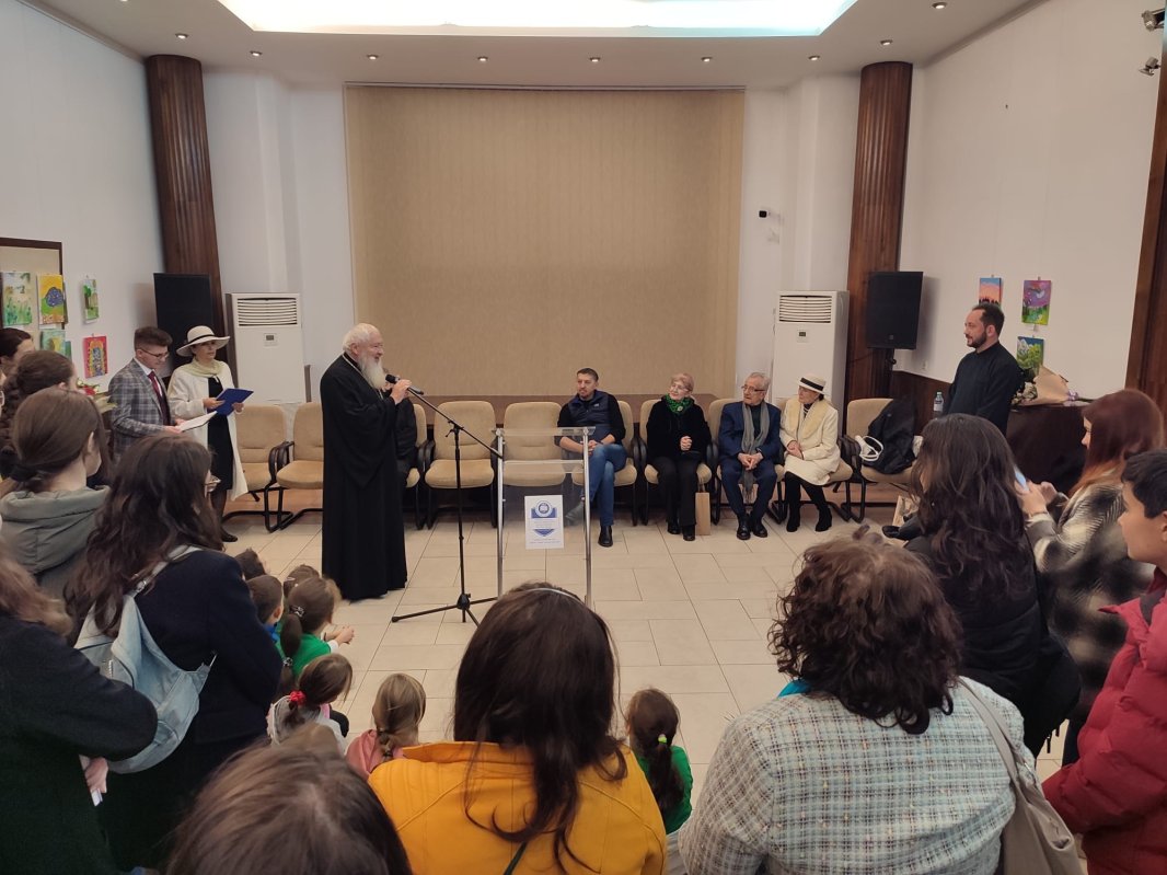 Expoziţie pentru sprijinirea Centrului pentru îngrijiri paliative din Cluj-Napoca 277045