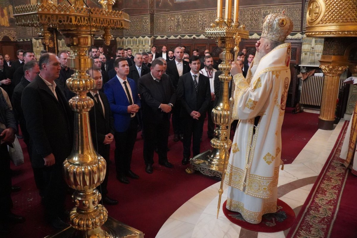 Întrunirea cântăreţilor bisericeşti din Arhiepiscopia Dunării de Jos 277062