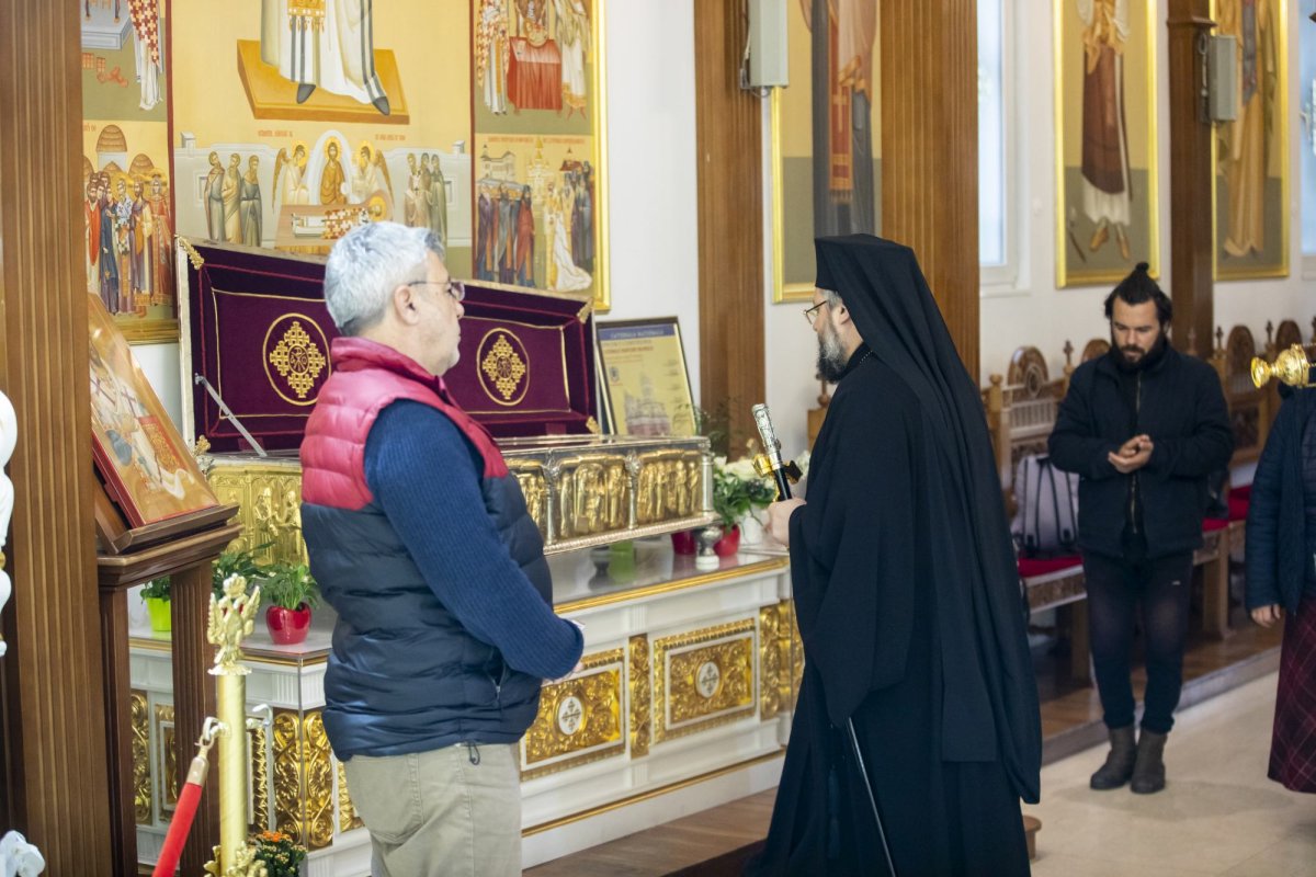 Sfântul Cuvios Paisie de la Neamţ sărbătorit la Paraclisul Catedralei Naţionale 277063