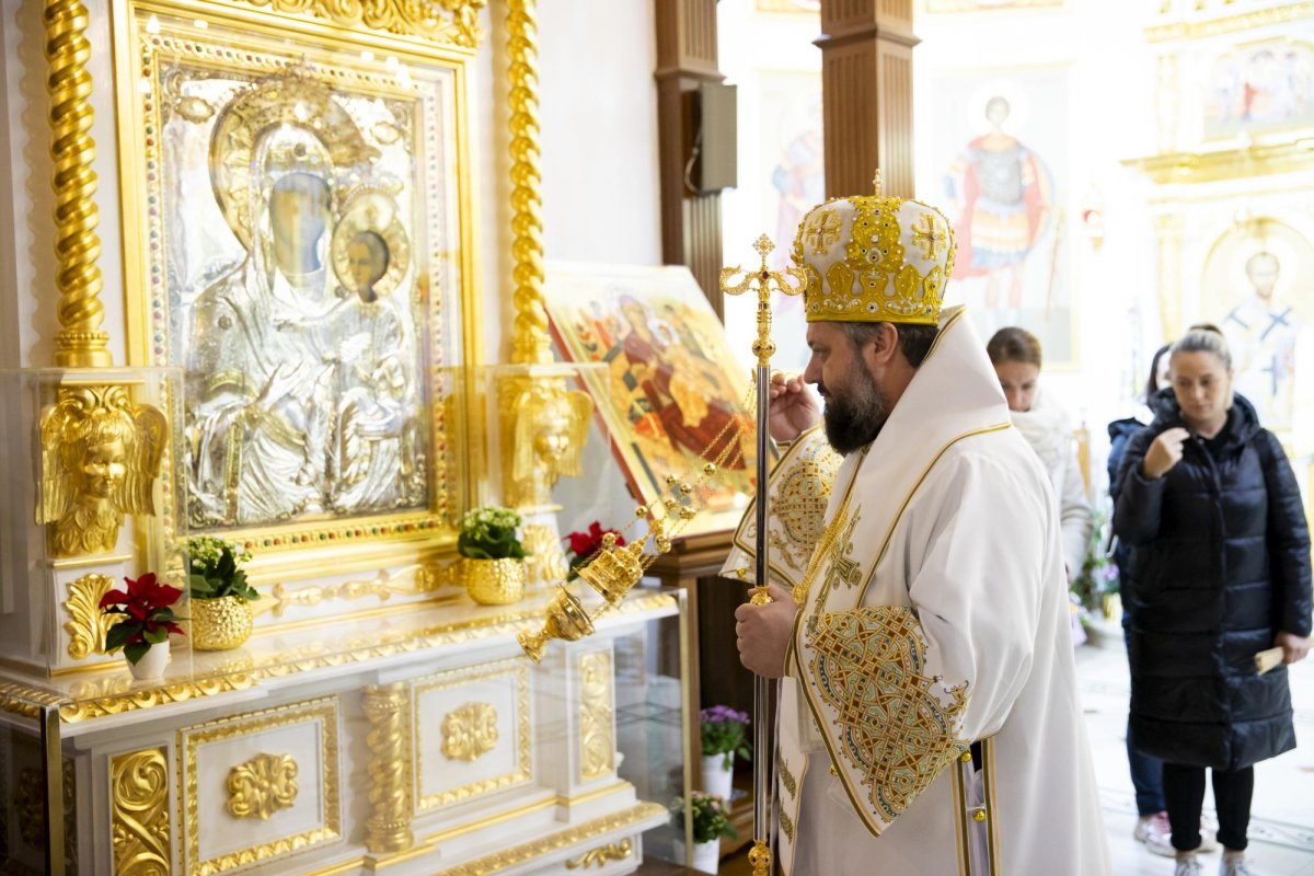 Sfântul Cuvios Paisie de la Neamţ sărbătorit la Paraclisul Catedralei Naţionale 277072