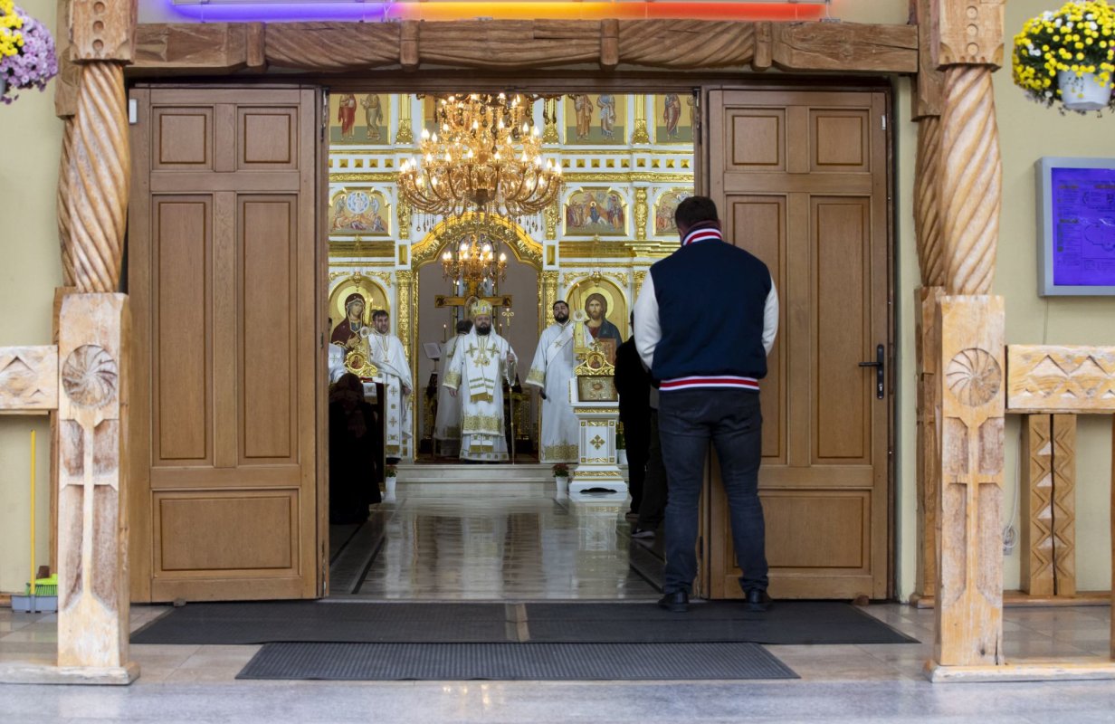 Sfântul Cuvios Paisie de la Neamţ sărbătorit la Paraclisul Catedralei Naţionale 277079