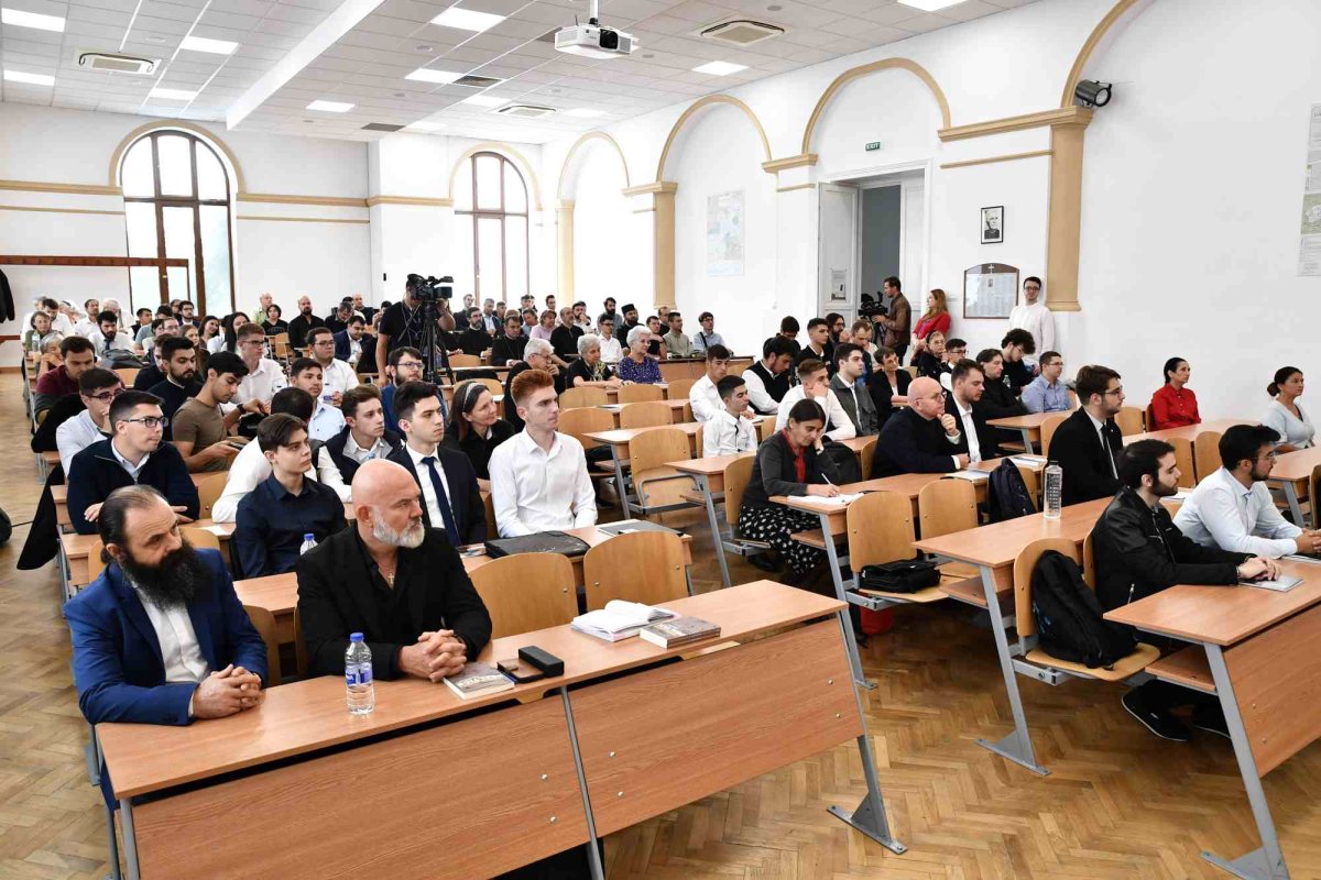 Cartea Familiei Stăniloae 276390