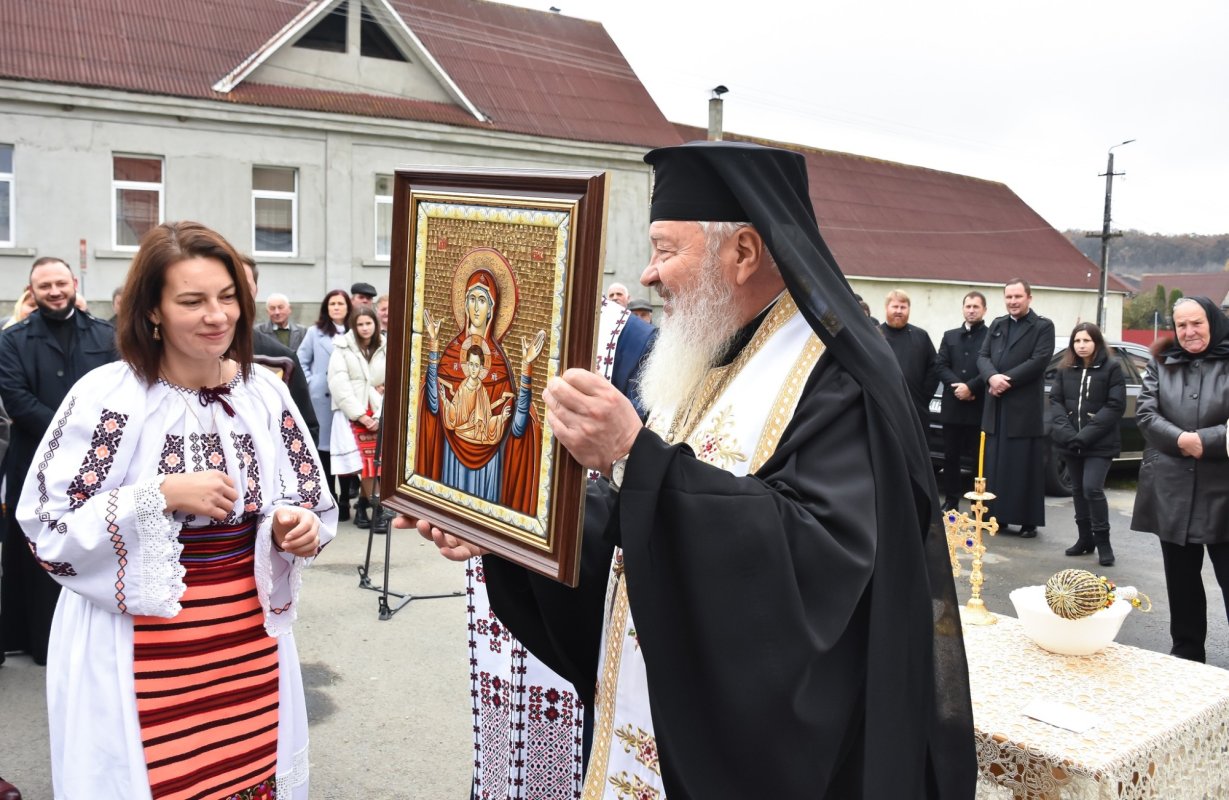 Binecuvântarea casei parohiale și a capelei mortuare din Petriș, Bistrița-Năsăud 277480