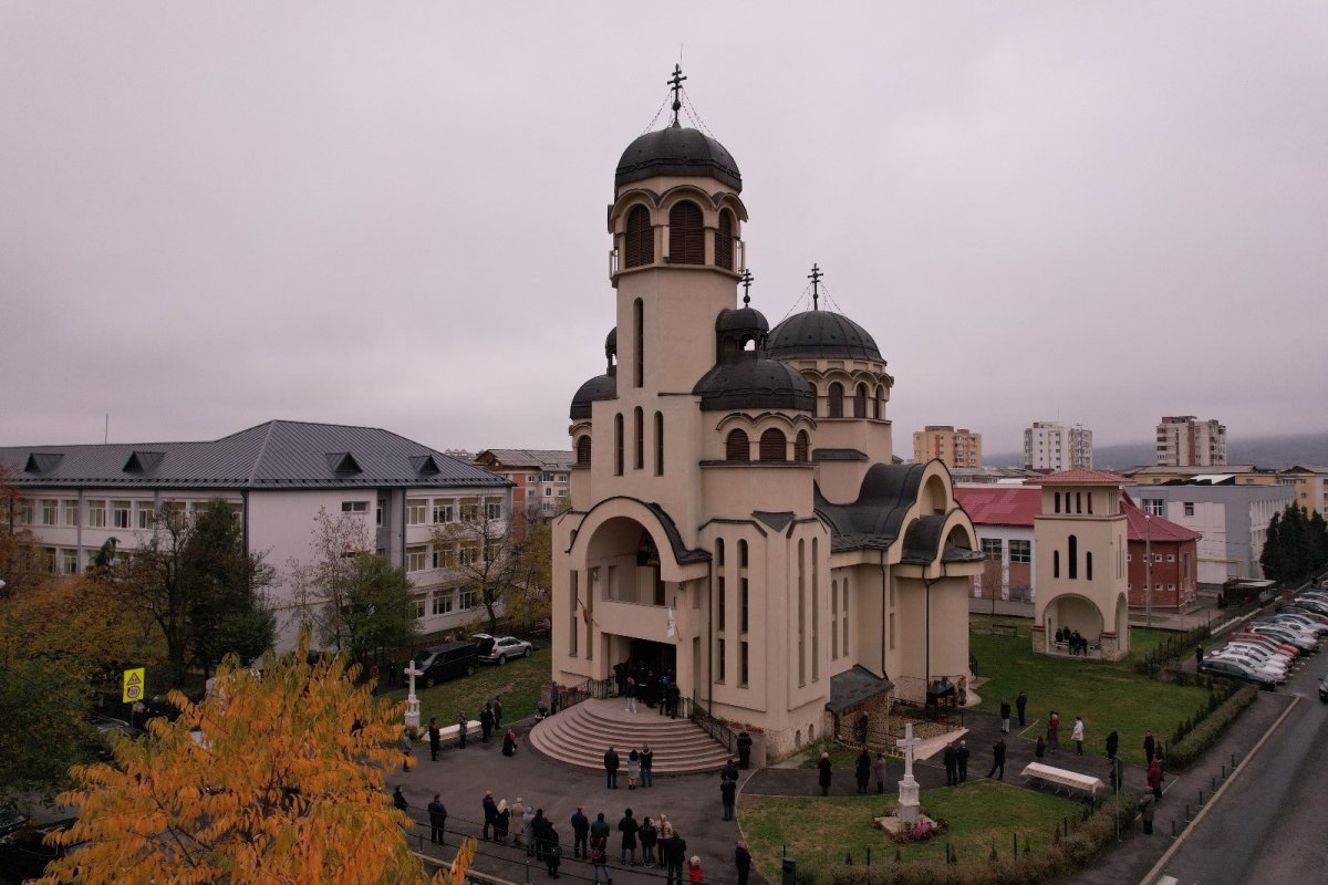 Liturghie arhierească la Baia Mare 277588