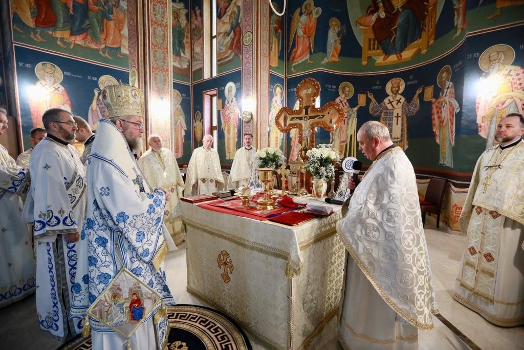 Liturghie arhierească la Baia Mare 277589