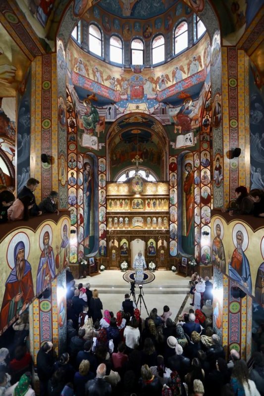Liturghie arhierească la Baia Mare 277592