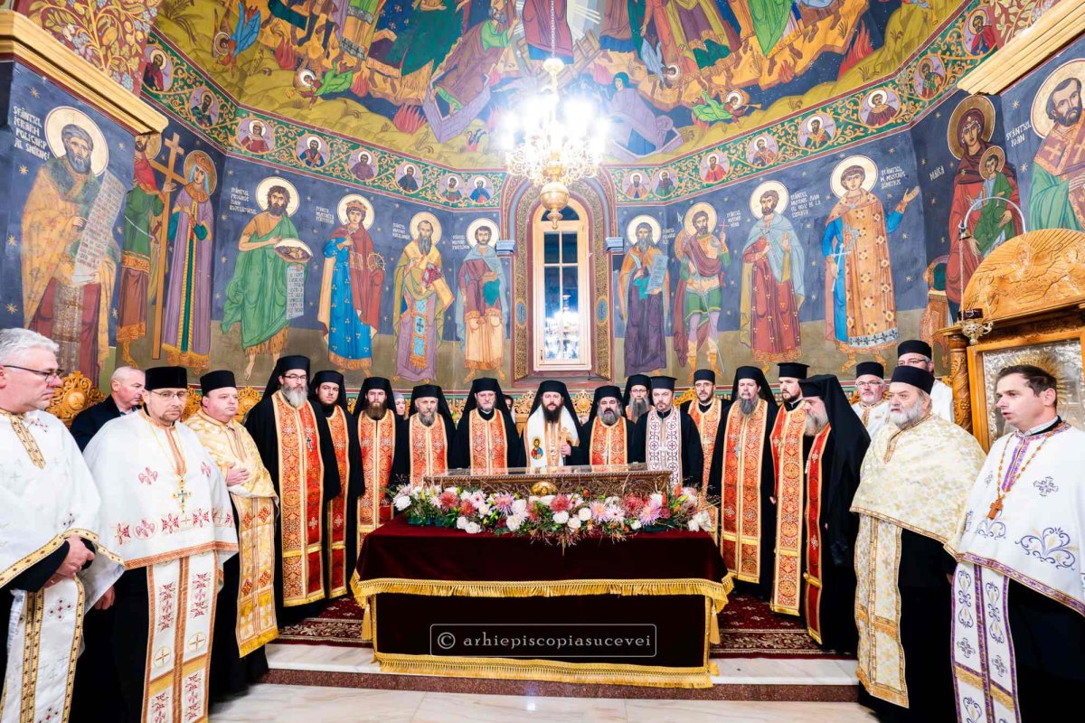 Procesiune cu moaștele Sfântului Ioan cel Nou de la Suceava 277598