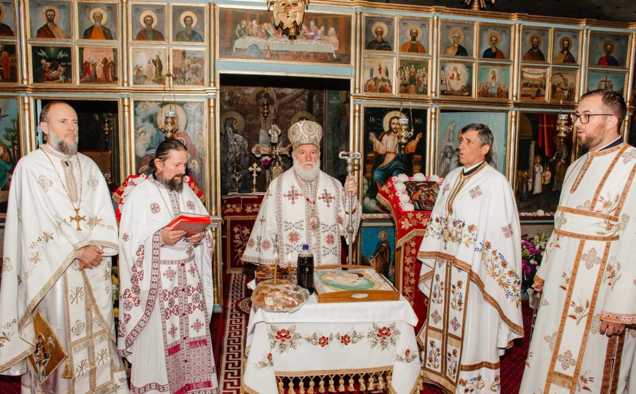 Zi de hram la mănăstirea tulceană Saon 277703