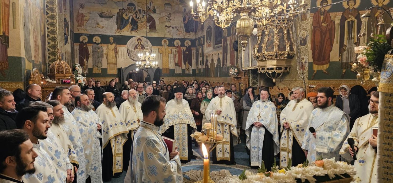 Hramul Schitului Vovidenia al Mănăstirii Neamț 277733