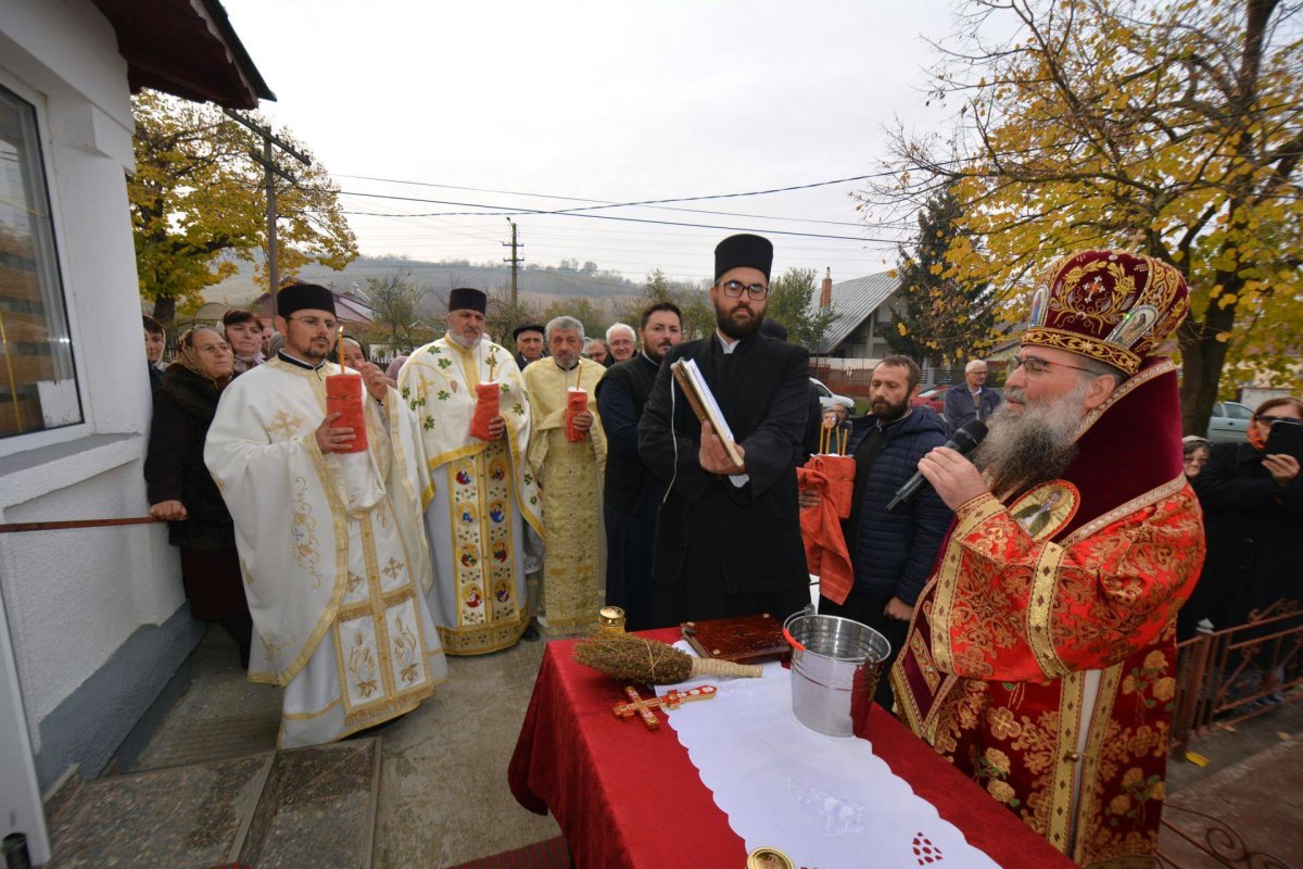 Înnoirea bisericii din Parohia Teslui, județul Olt 277754