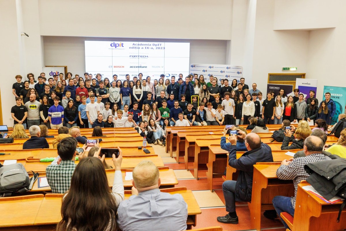 Elevi premiaţi pentru ideile inovatoare 278054