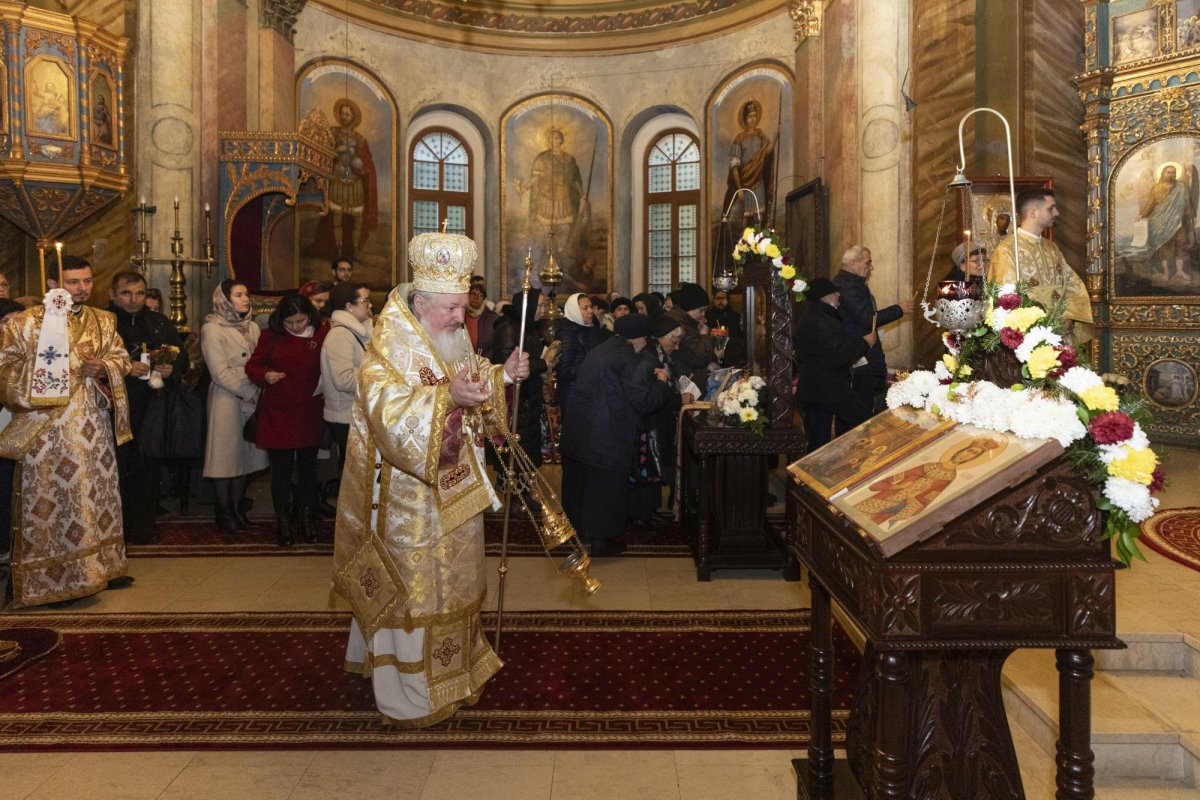 Hramul paraclisului Facultății de Teologie „Justinian Patriarhul” 278178