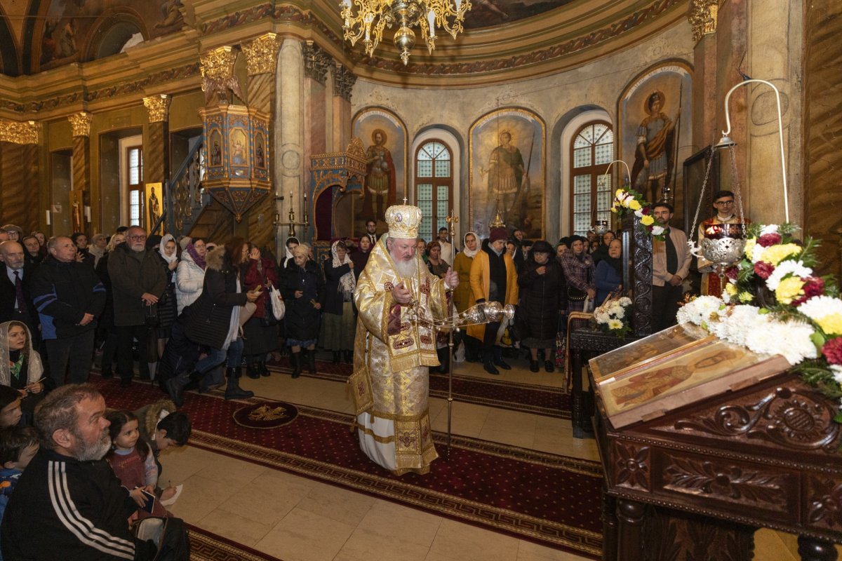 Hramul paraclisului Facultății de Teologie „Justinian Patriarhul” 278189