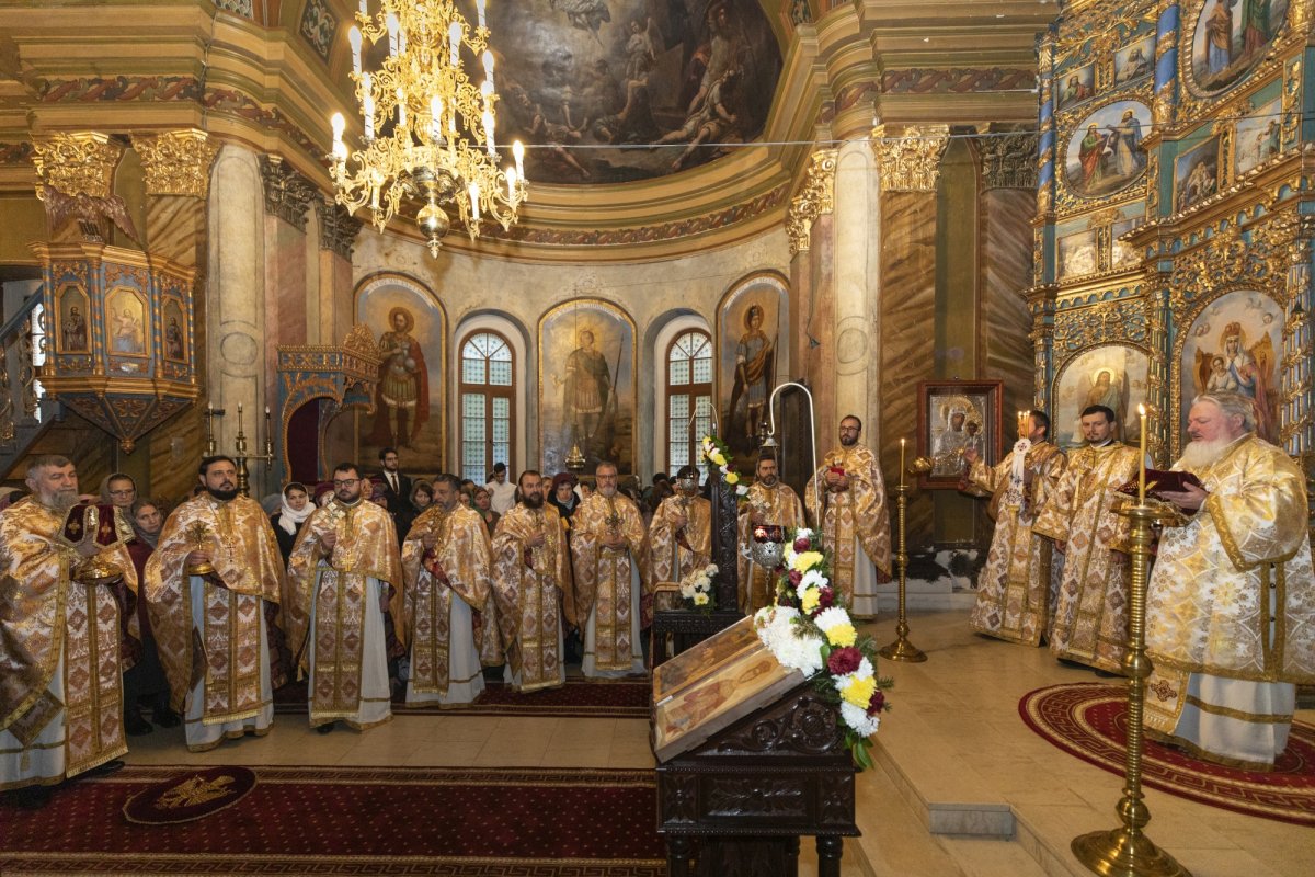 Hramul paraclisului Facultății de Teologie „Justinian Patriarhul” 278193