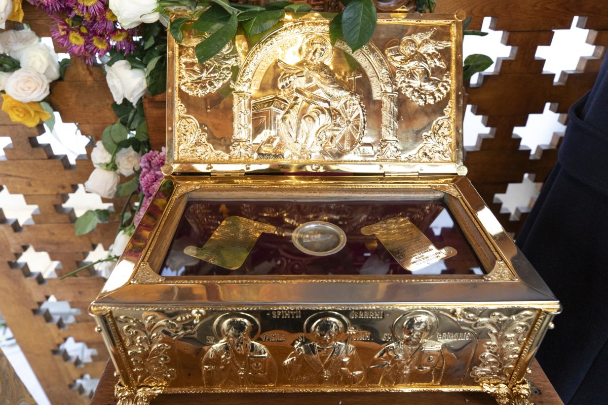 Hramul paraclisului Facultății de Teologie „Justinian Patriarhul” 278222