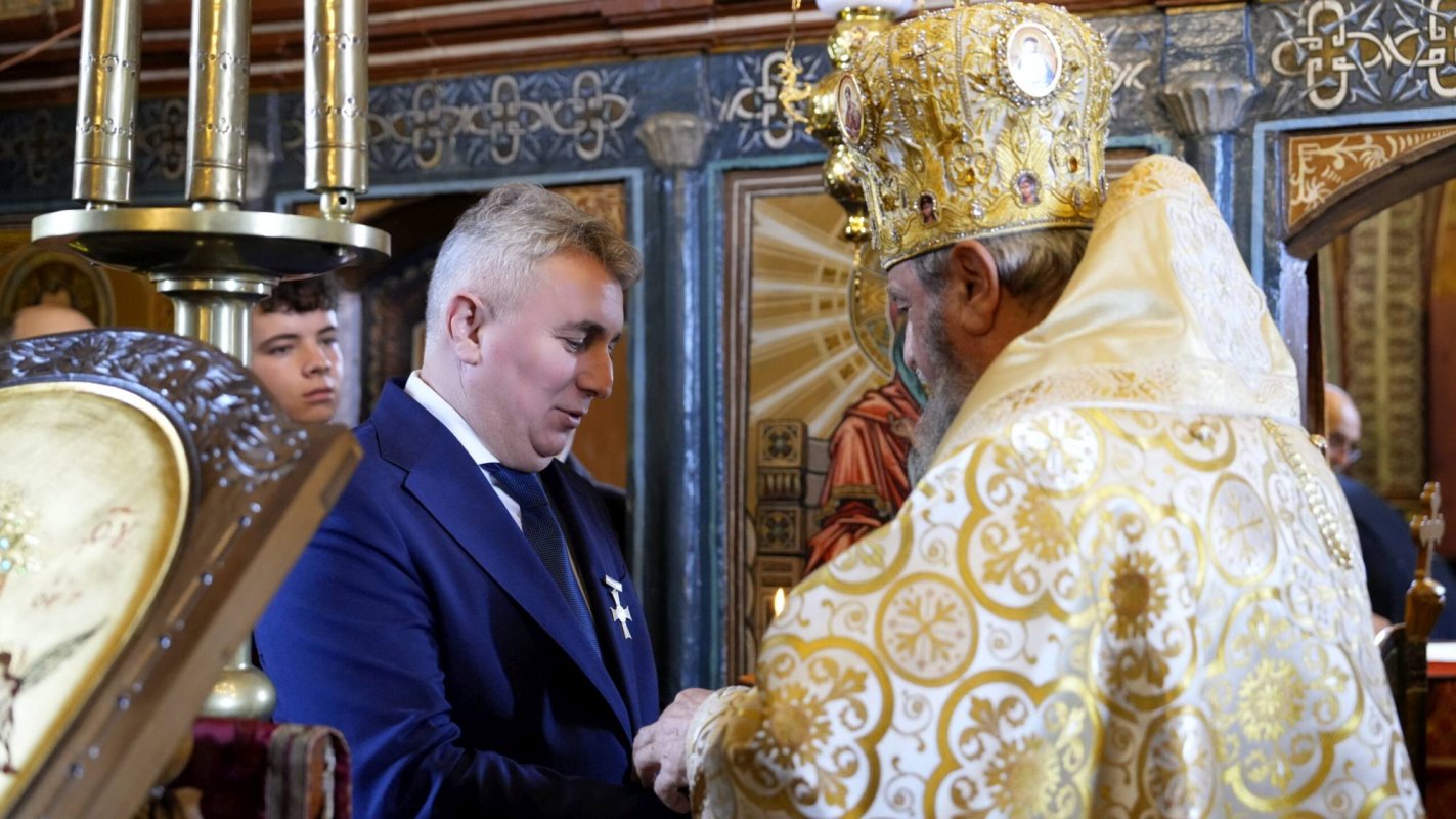 Binecuvântare arhierească în Parohia Feldioara, județul Brașov 278377