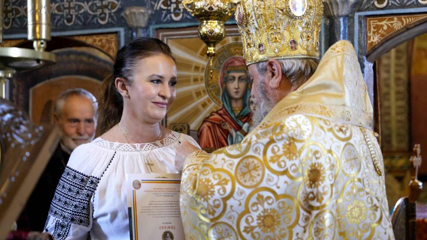 Binecuvântare arhierească în Parohia Feldioara, județul Brașov 278380