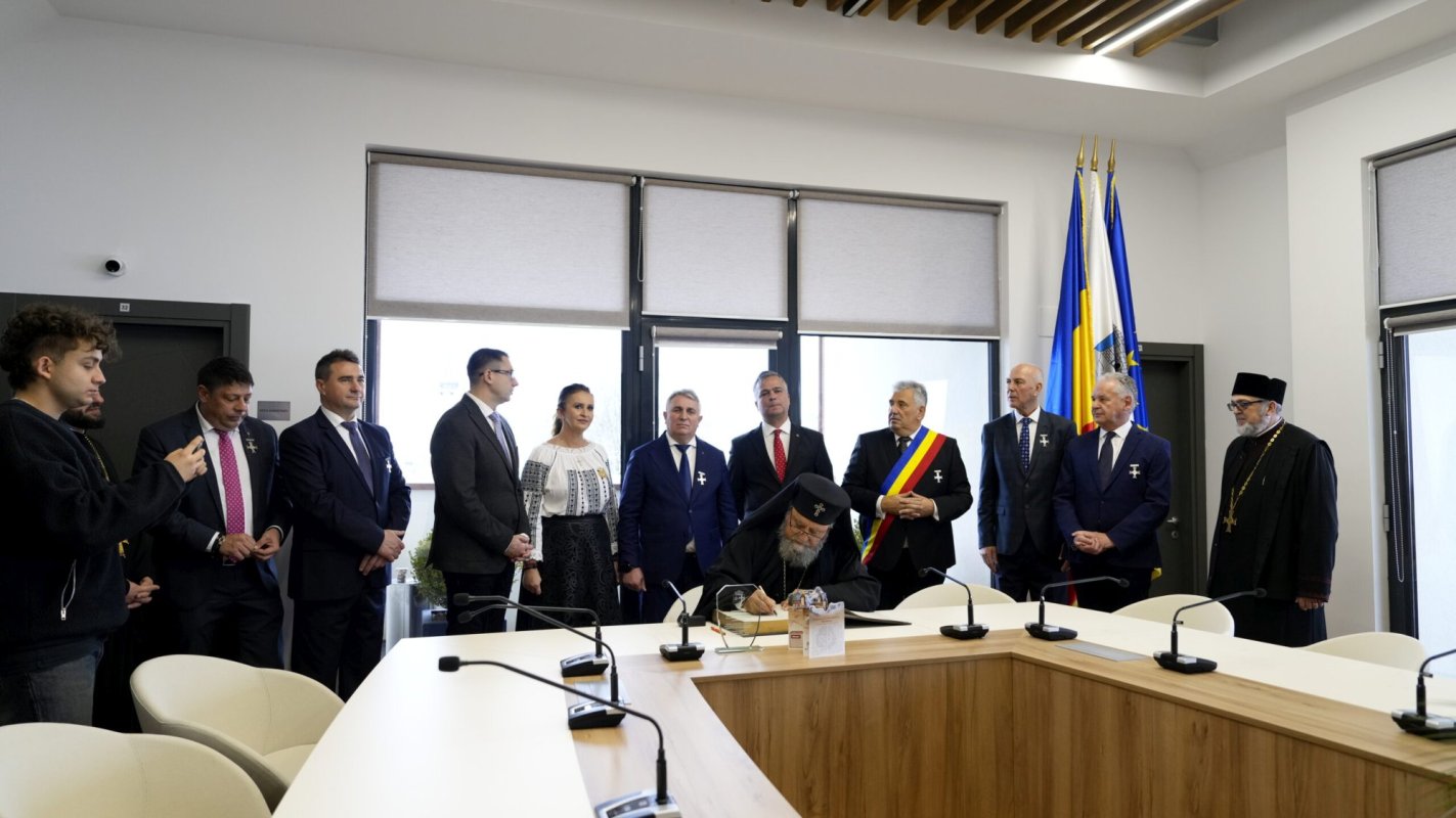 Binecuvântare arhierească în Parohia Feldioara, județul Brașov 278383