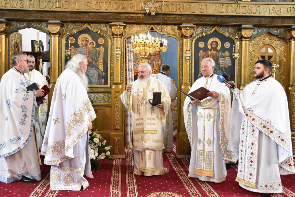 Resfințirea Bisericii „Sfântul Ioan Teologul” din Lunca Ilvei 278390