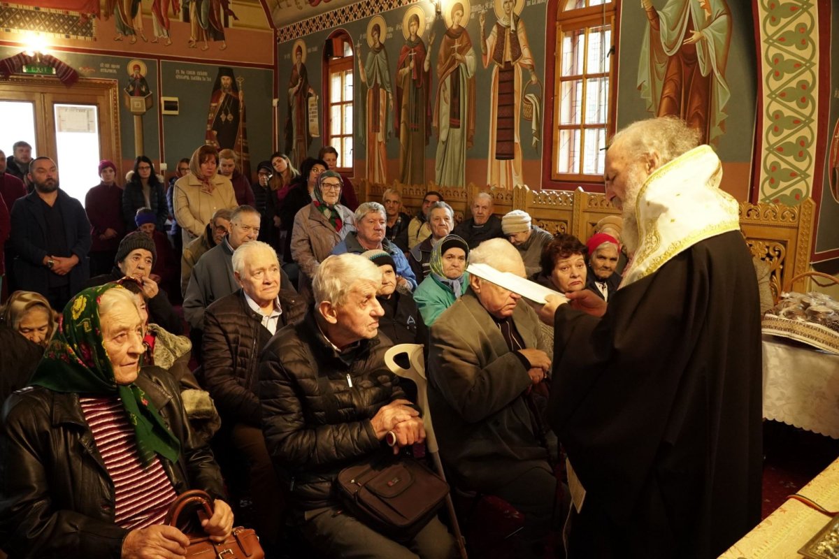 Rugăciune şi filantropie pentru vârstnicii din Galaţi 278404