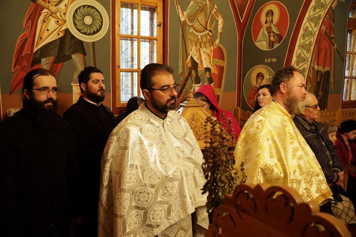 Rugăciune şi filantropie pentru vârstnicii din Galaţi 278407